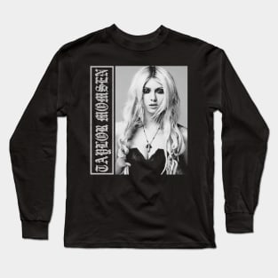 Taylor Momsen // Vintage Long Sleeve T-Shirt